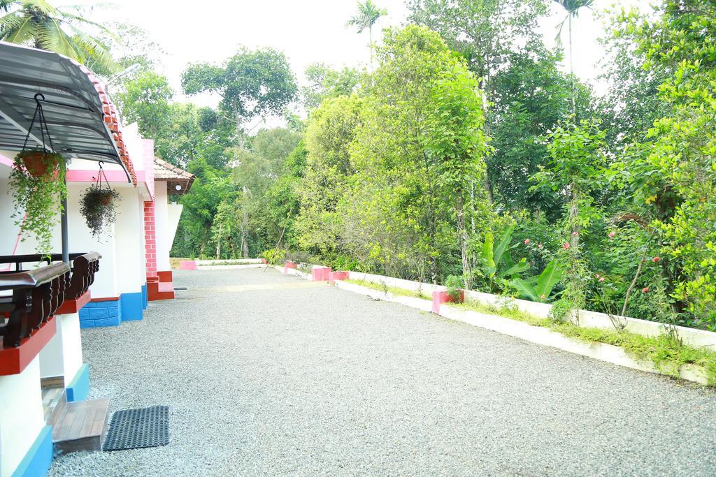 Philip Mary Farm Stay Thekkady Bagian luar foto